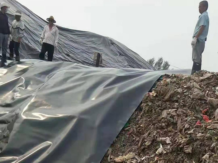 北京在垃圾填埋场中采用什么规格的土工膜？